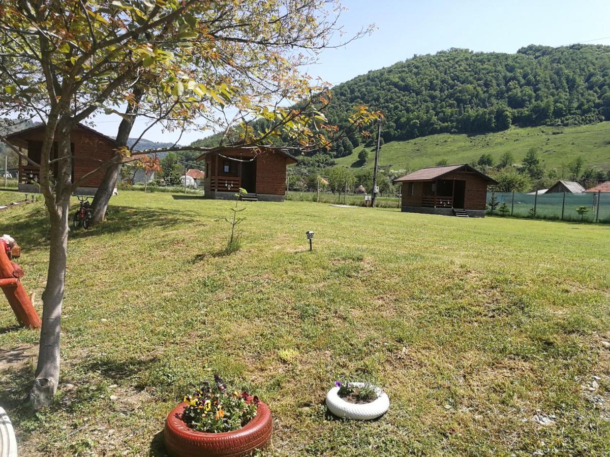 Villa Casute Zavoi Bulz Exterior foto